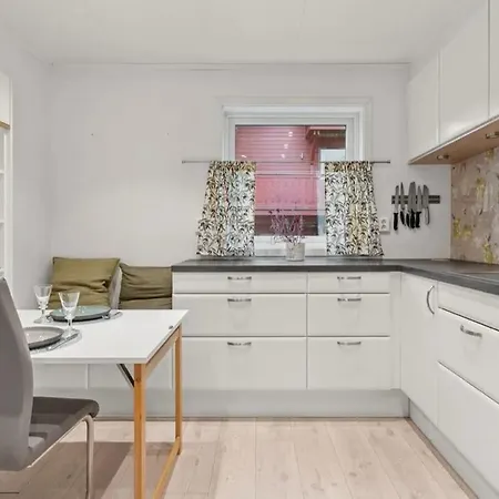 Three Bedroom Private House * Bodo
